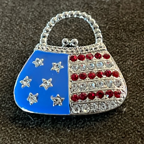 Jewelry - ❌sold at show ❌NWOT rhinestone and enamel patriotic, purse brooch